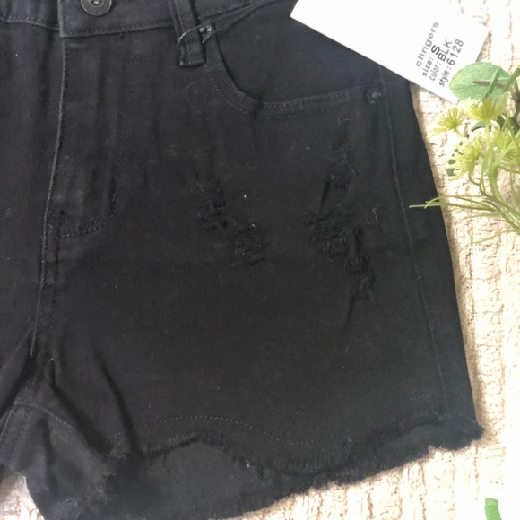 Distressed denim shorts - Picture 8 of 10